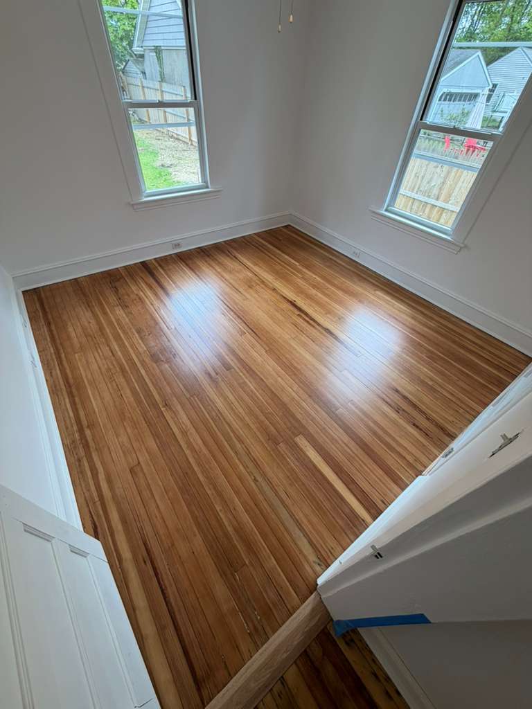 Finished hardwood floor detail by WA Hardwood Pro